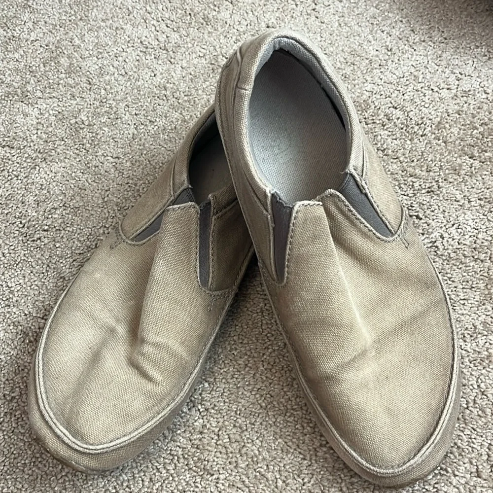 THe North Face slip on men’s size 10 shoes